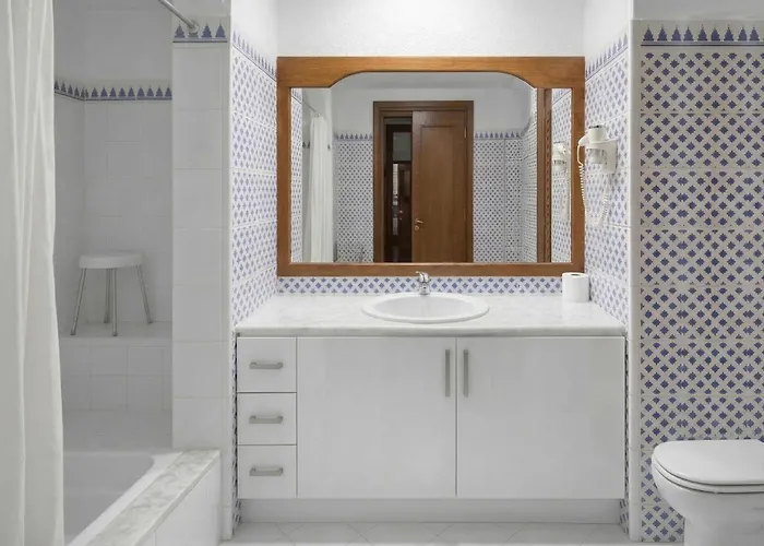 Sea View - - & Pools - Sleeps 4 - 2 Beds And 2 Sofa Beds Apartment