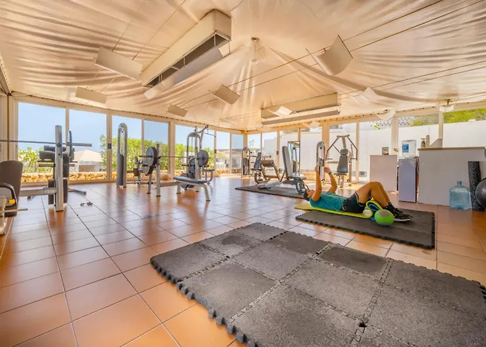 Sea View - - & Pools - Sleeps 4 - 2 Beds And 2 Sofa Beds Apartment *