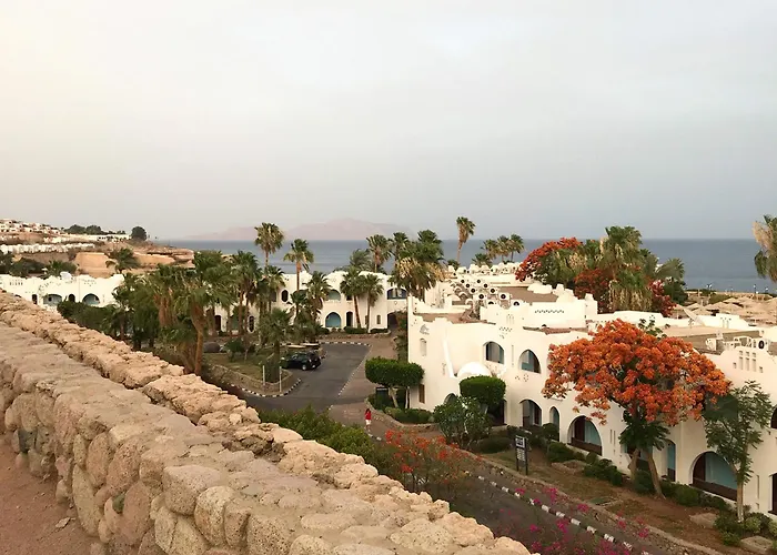 Sea View - - & Pools - Sleeps 4 - 2 Beds And 2 Sofa Beds Apartment *
